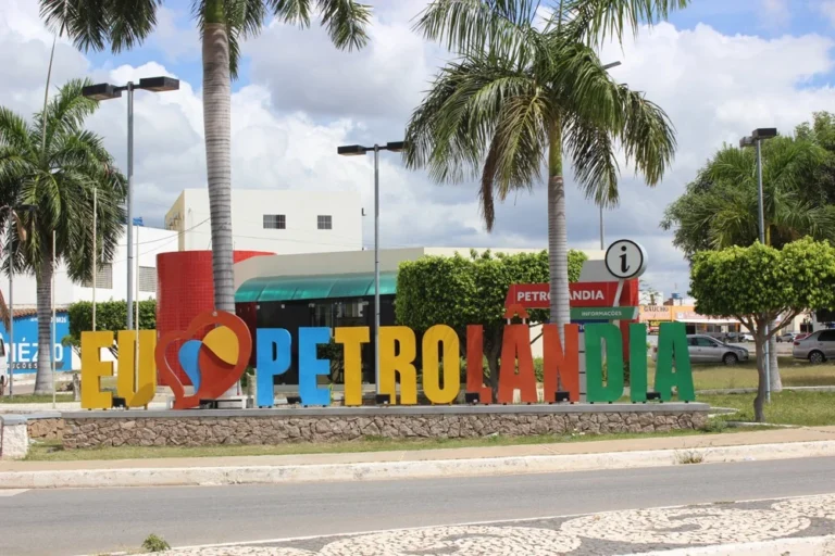 Letreiro Eu amo Petrolândia em Petrolândia (PE)